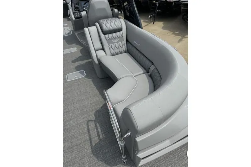 Slide: The Image of Luxurious seating on 2025 Bennington 27 QXFBAT2 boat, featuring elegant gray upholstery. - 9