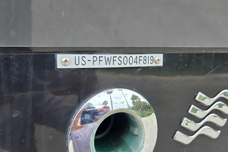 Slide: The Image of 2019 Four Winns H350 OB boat hull identification number plate. - 36