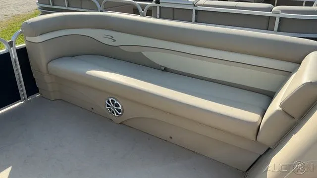 Slide: The Image of Bennington 22SSX 2014 - 13