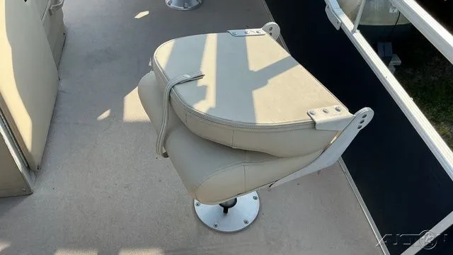 Slide: The Image of Bennington 22SSX 2014 - 17