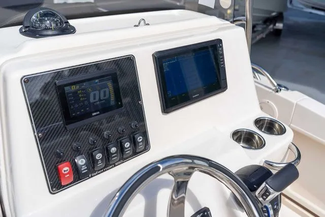 Slide: The Image of Grady-White Fisherman 180 2025 - 17