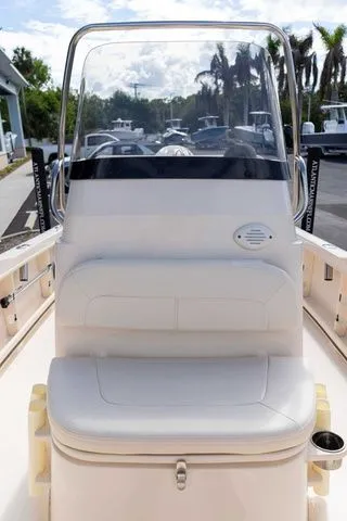 Slide: The Image of Grady-White Fisherman 180 2025 - 24