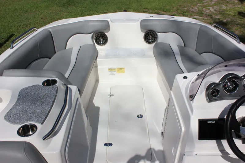 Slide: The Image of Interior of NauticStar 203 SC boat, 2022 model. - 16