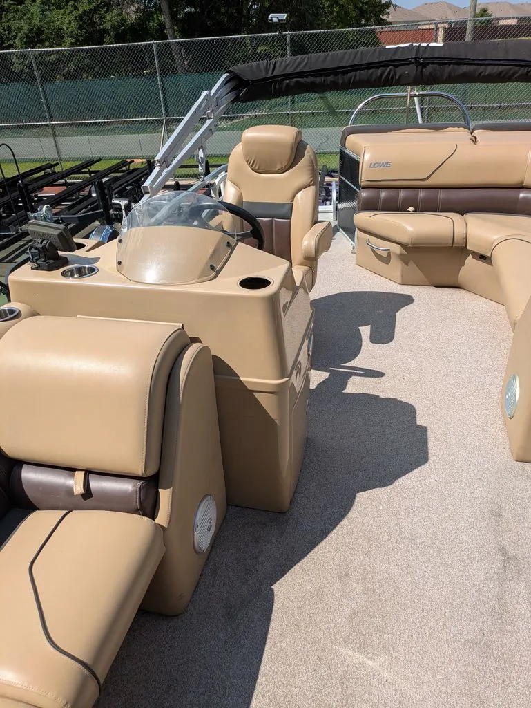 Slide: The Image of Lowe Ss 190 2019 - 4