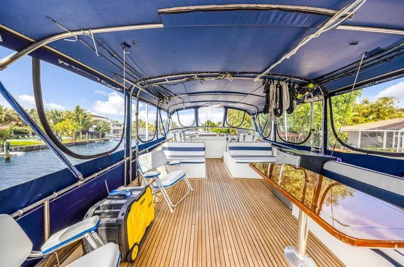 Slide: The Image of Grand Banks 49 Classic 1991 - 15