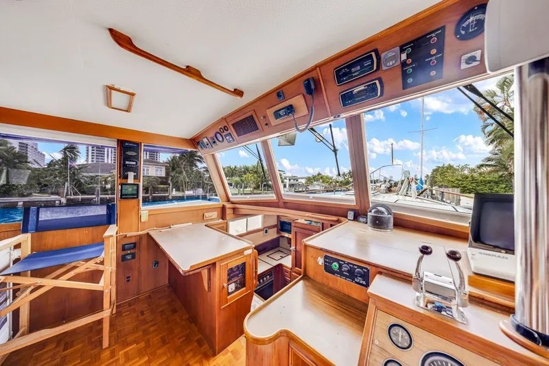 Slide: The Image of Grand Banks 49 Classic 1991 - 20