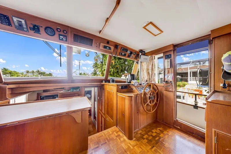 Slide: The Image of Grand Banks 49 Classic 1991 - 22