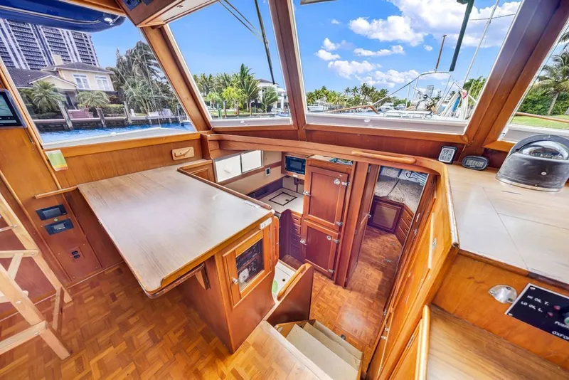 Slide: The Image of Grand Banks 49 Classic 1991 - 32