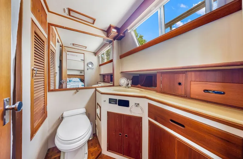 Slide: The Image of Grand Banks 49 Classic 1991 - 45