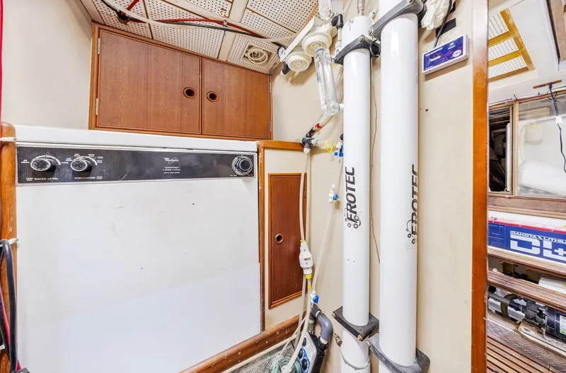 Slide: The Image of Grand Banks 49 Classic 1991 - 51