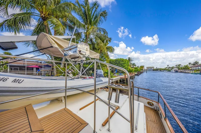 Slide: The Image of Grand Banks 49 Classic 1991 - 79