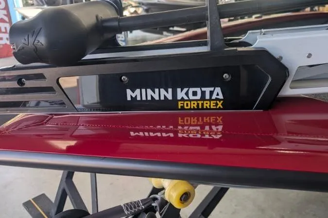 Slide: The Image of Minn Kota Fortrex motor on 2023 Tracker Pro Team 175 TF boat, close-up view. - 3