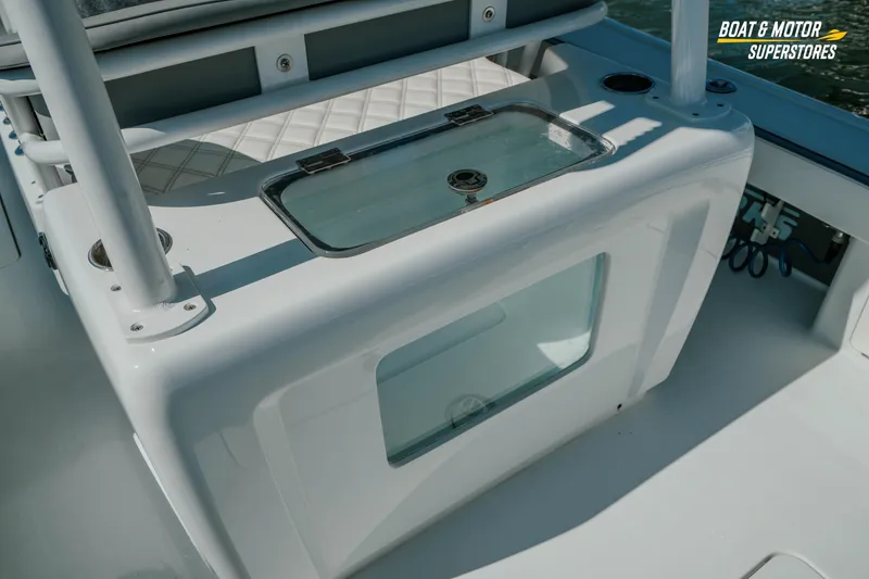 Slide: The Image of 2018 Barker Boatworks 26 Open center console with livewell and seating. - 39