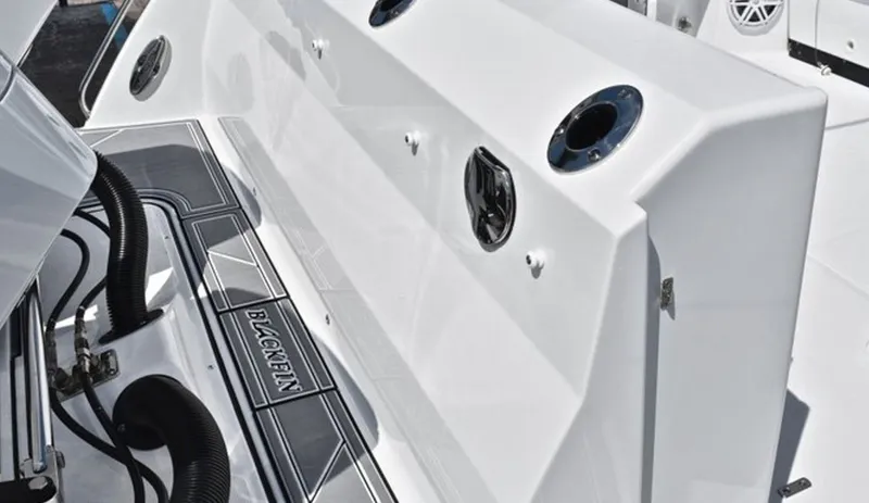 Slide: The Image of Interior view of a 2019 Blackfin 272 DC boat deck. - 18