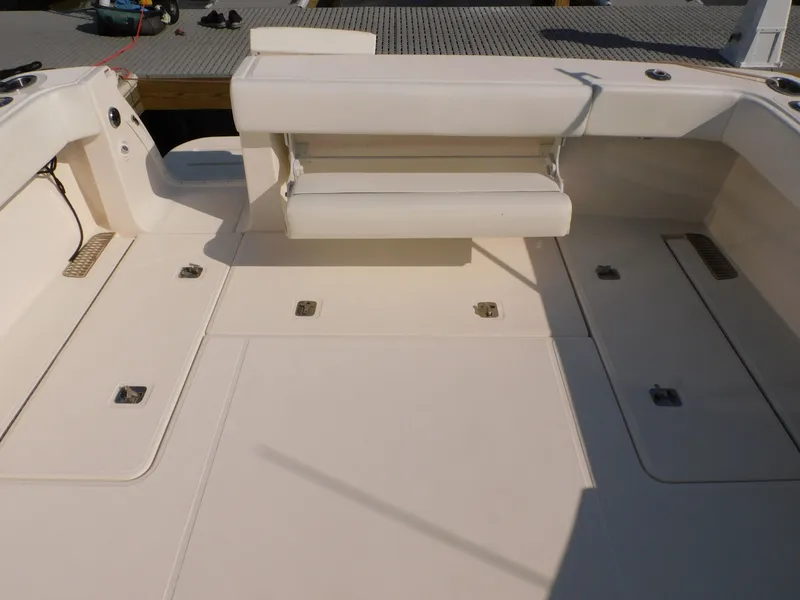 Slide: The Image of Tiara 36 Coronet 2013 - 13