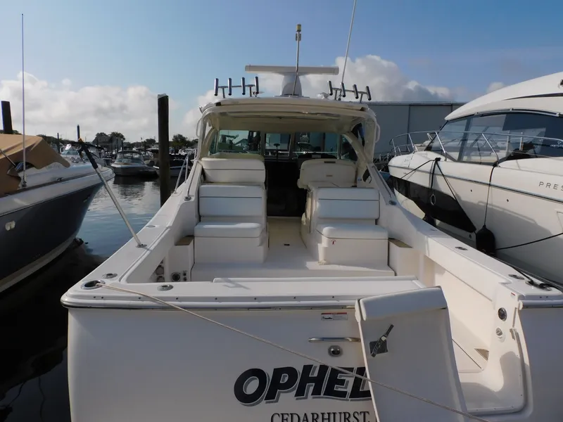 Slide: The Image of Tiara 36 Coronet 2013 - 2