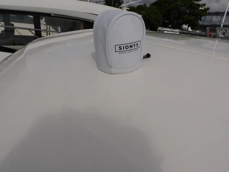 Slide: The Image of Tiara 36 Coronet 2013 - 4