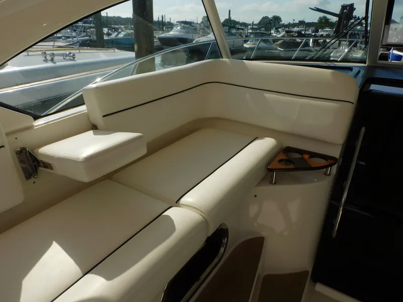 Slide: The Image of Tiara 36 Coronet 2013 - 40