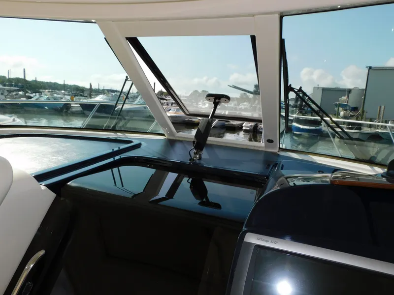 Slide: The Image of Tiara 36 Coronet 2013 - 46