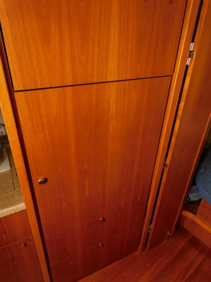 Slide: The Image of Tiara 36 Coronet 2013 - 54