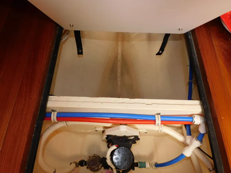 Slide: The Image of Tiara 36 Coronet 2013 - 57