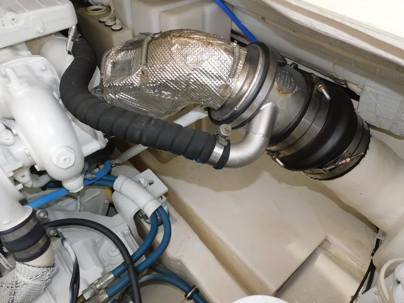 Slide: The Image of Tiara 36 Coronet 2013 - 89