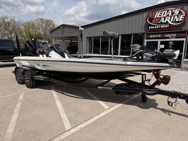 Slide: The Image of Phoenix Bass Boat 921 Elite X 2026 - 10