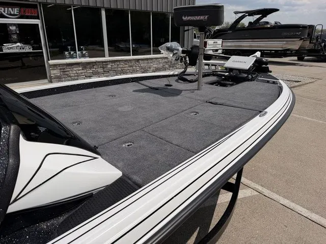 Slide: The Image of Phoenix Bass Boat 921 Elite X 2026 - 8