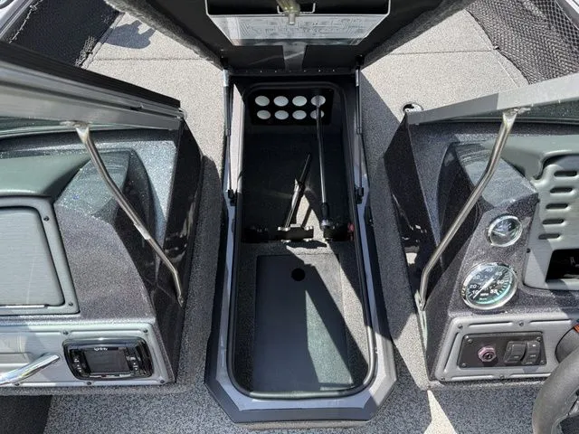 Slide: The Image of Ranger vs1670 2020 - 5