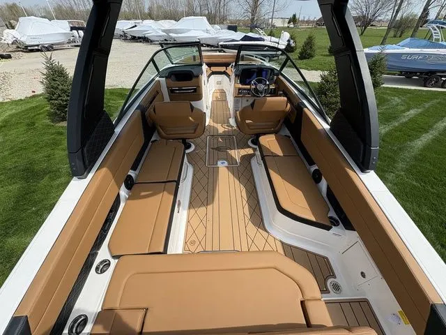 Slide: The Image of Chaparral SSX 30 2026 - 8