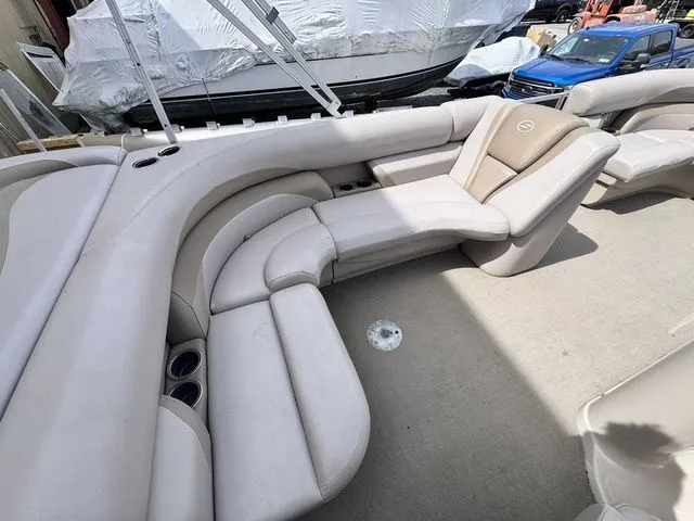 Slide: The Image of Starcraft Stardeck 216 Cruise W/60HP Mercury Bigfoot & Trail 2014 - 12