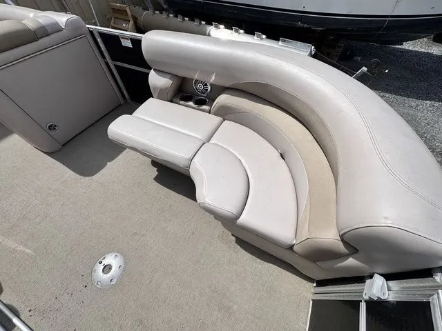 Slide: The Image of Starcraft Stardeck 216 Cruise W/60HP Mercury Bigfoot & Trail 2014 - 14