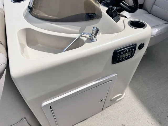 Slide: The Image of Starcraft Stardeck 216 Cruise W/60HP Mercury Bigfoot & Trail 2014 - 17