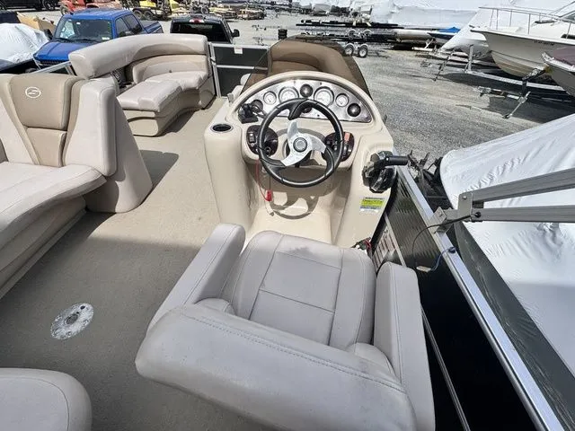Slide: The Image of Starcraft Stardeck 216 Cruise W/60HP Mercury Bigfoot & Trail 2014 - 8