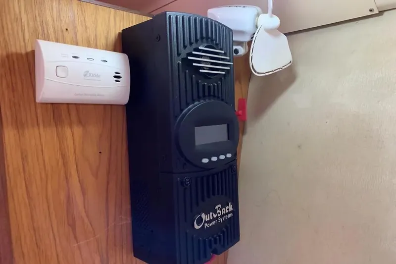 Slide: The Image of OutBack Power System and Kidde carbon monoxide detector in a 2000 Hunter 460 boat. - 59