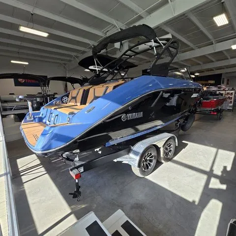 Slide: The Image of Yamaha 222XE 2026 - 3
