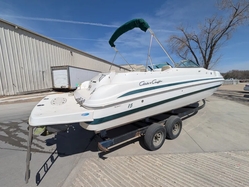 Slide: The Image of Chris-Craft 262 Sportdeck 2001 - 12