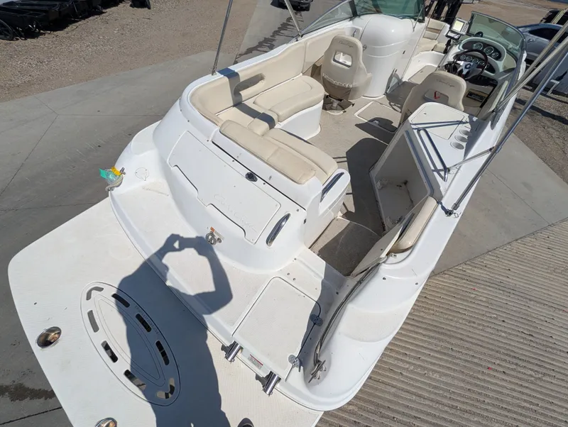Slide: The Image of Chris-Craft 262 Sportdeck 2001 - 16