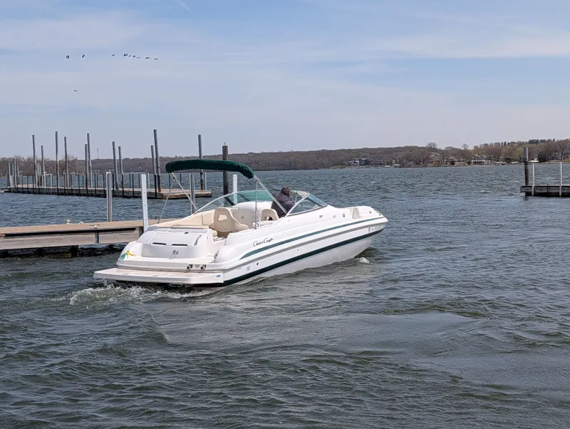 Slide: The Image of Chris-Craft 262 Sportdeck 2001 - 32