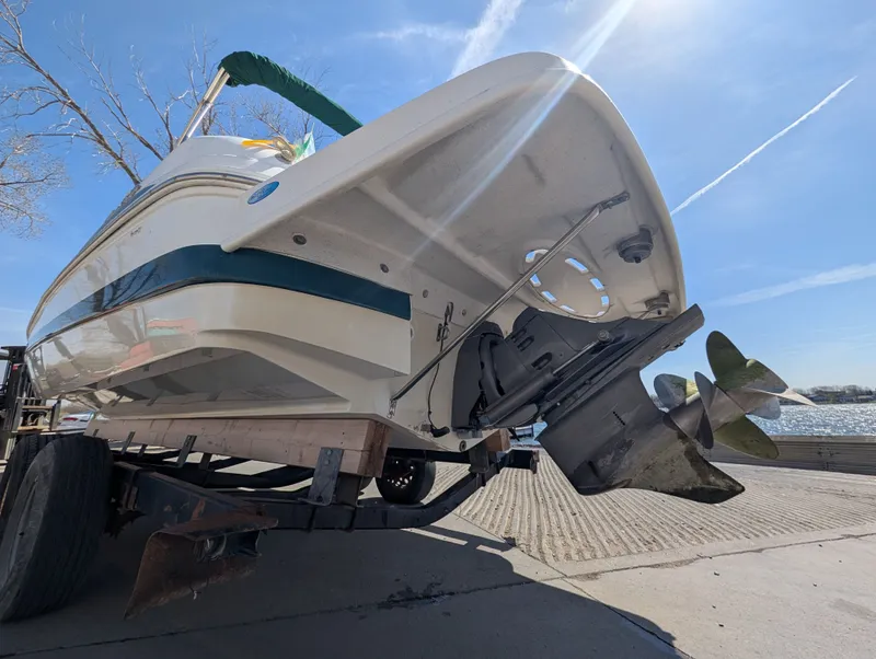 Slide: The Image of Chris-Craft 262 Sportdeck 2001 - 5