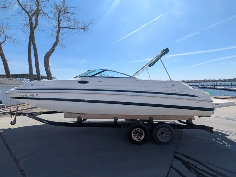 Slide: The Image of Chris-Craft 262 Sportdeck 2001 - 6