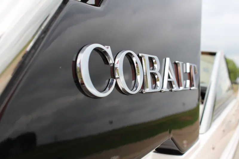 Slide: The Image of Cobalt R5WSS Surf 2017 - 10