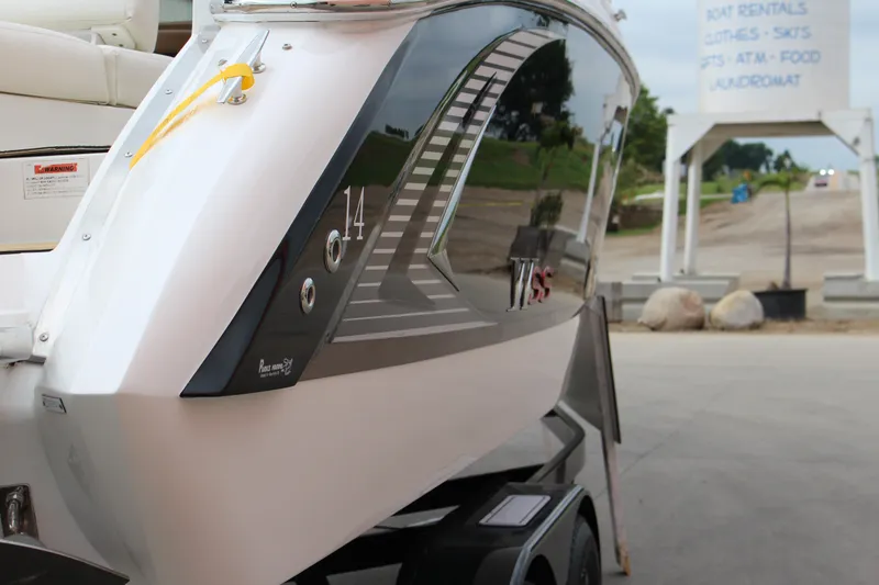 Slide: The Image of Cobalt R5WSS Surf 2017 - 20