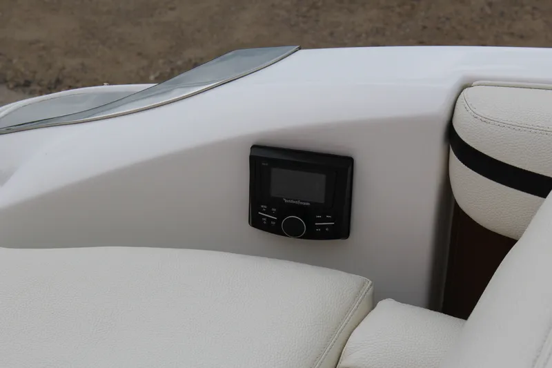 Slide: The Image of Cobalt R5WSS Surf 2017 - 26