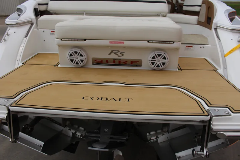 Slide: The Image of Cobalt R5WSS Surf 2017 - 32