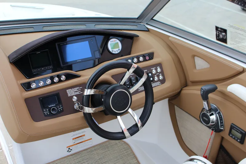 Slide: The Image of Cobalt R5WSS Surf 2017 - 4