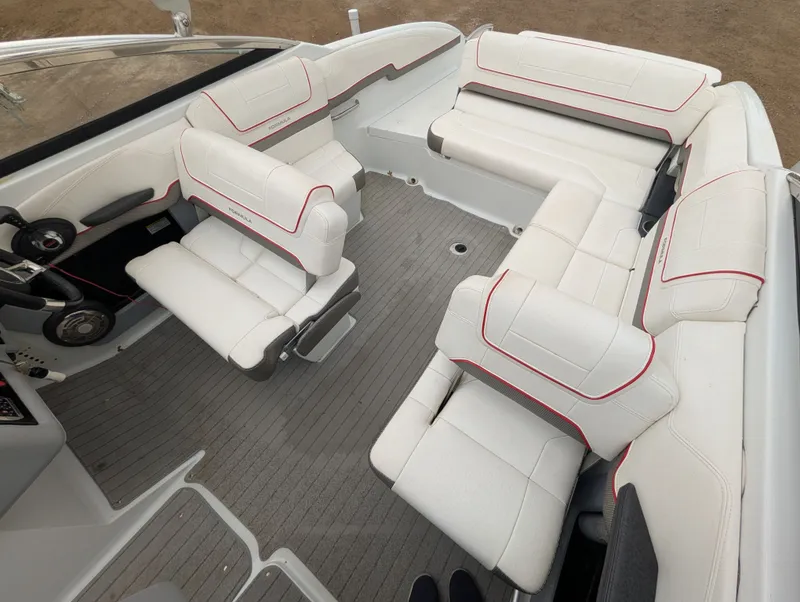 Slide: The Image of Formula 270 2014 - 14