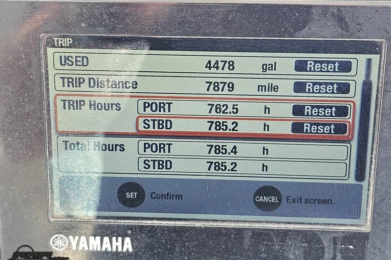 Slide: The Image of Yamaha display showing trip data for 2013 Sea Fox 286 Commander boat. - 72