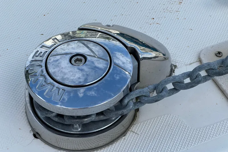 Slide: The Image of 2008 Pursuit OS 335 Offshore - 5