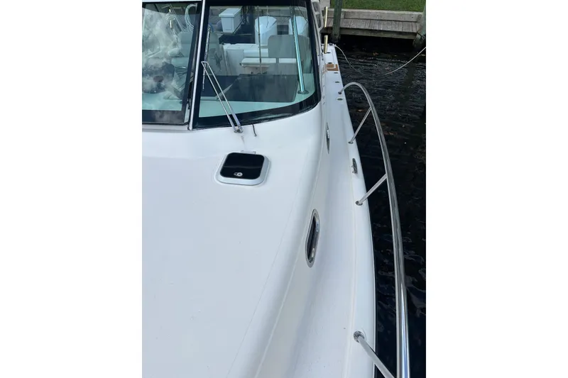 Slide: The Image of 2008 Pursuit OS 335 Offshore - 6